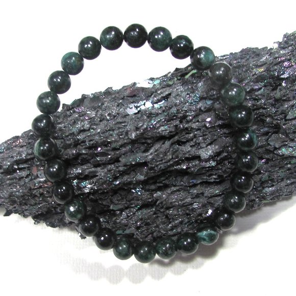 Natural Emerald Gemstone Bracelet - Picture 2 of 5